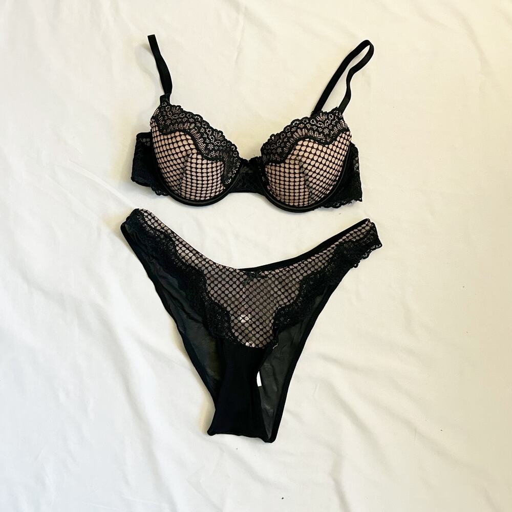 Lace Bra and Panty Set
